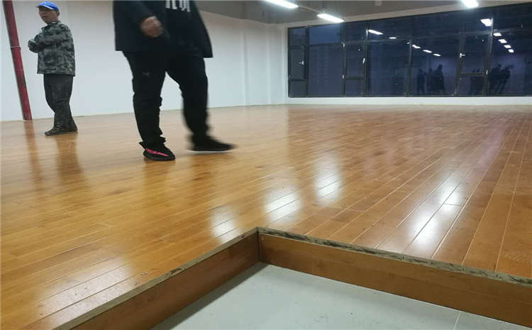 硬木企口運動木地板龍骨的規格及尺寸