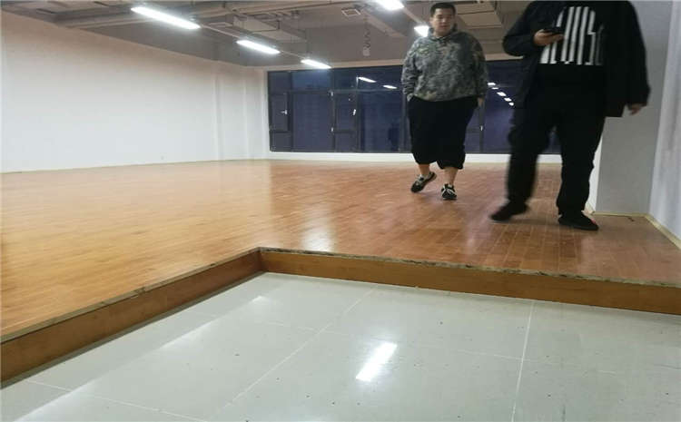 五角楓木地板籃球場單層龍骨結(jié)構(gòu)
