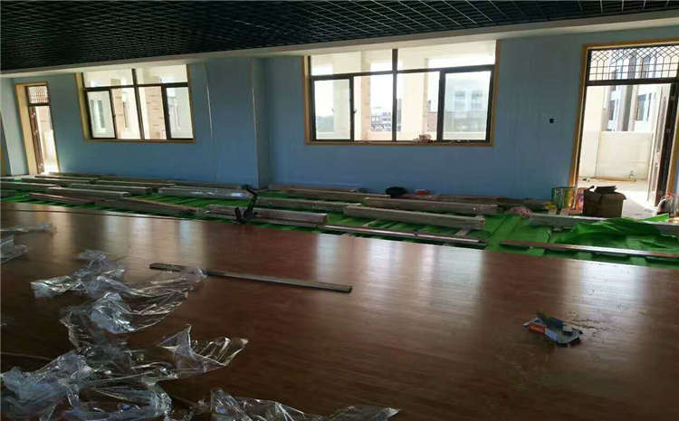 什么是籃球場木地板打磨翻新？