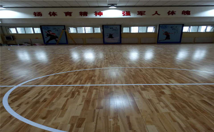 雙層龍骨結(jié)構(gòu)排球館木地板一般多少錢？