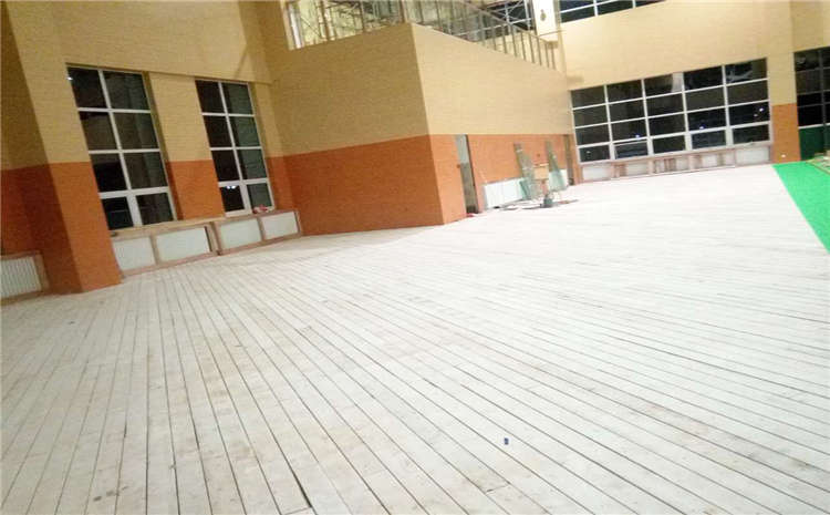 體育館專用木地板的保養