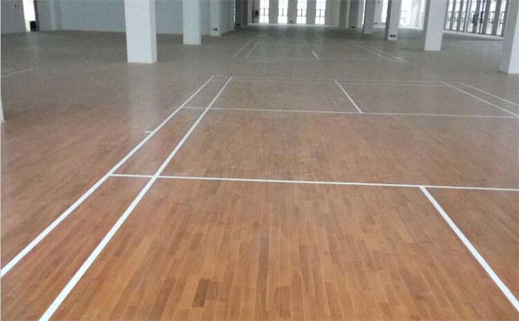 硬木企口運動木地板等級