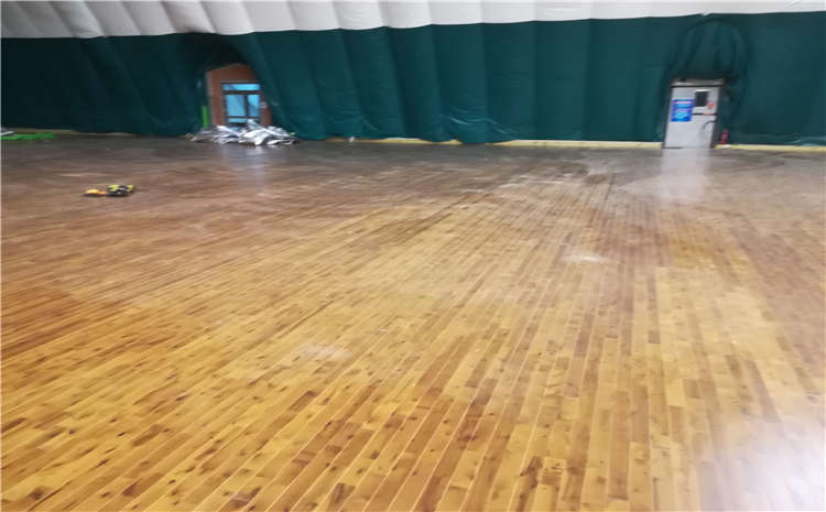柞木舞蹈房木地板怎么維修？