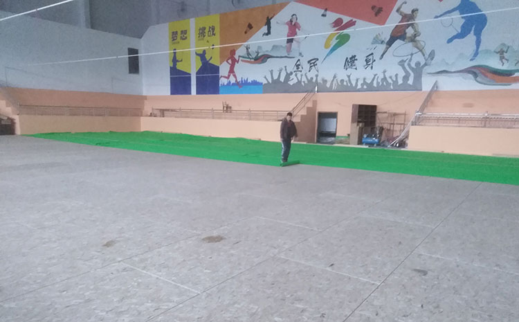 如何通過證書來辨別籃球館運(yùn)動木地板質(zhì)量的好壞？