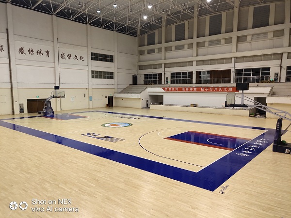 體育館運動木地板.jpg