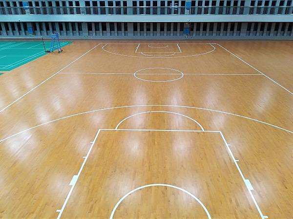 選擇專業(yè)籃球館地板，得做這些事